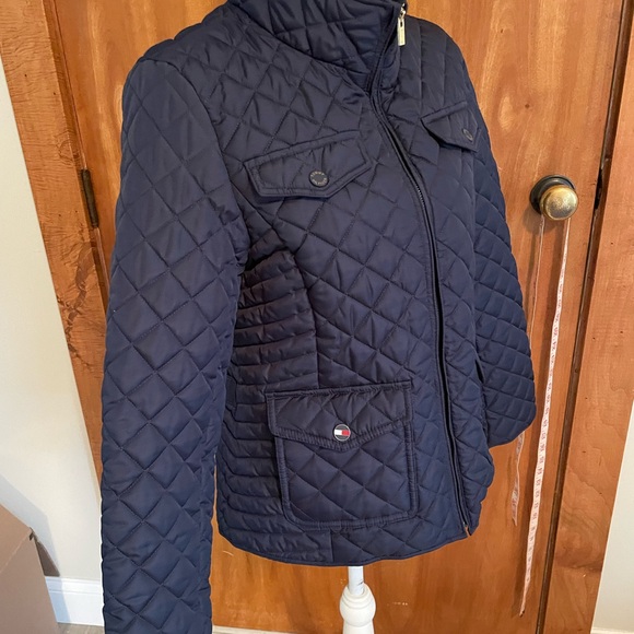 Woman’s Tommy Hilfiger quilted jacket Size Medium navy blue - Picture 3 of 12